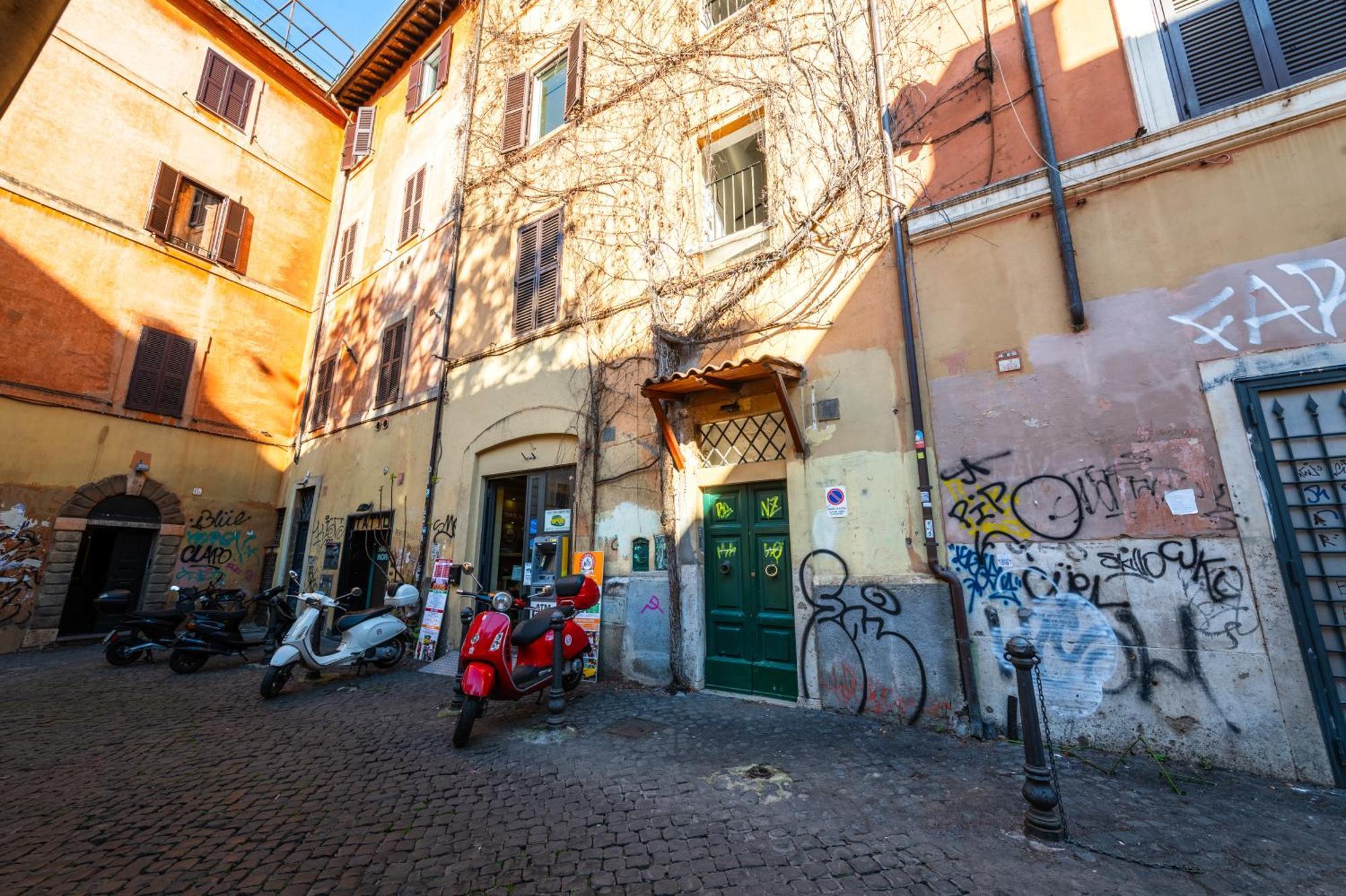 San Calisto Apartment Roma Exterior foto
